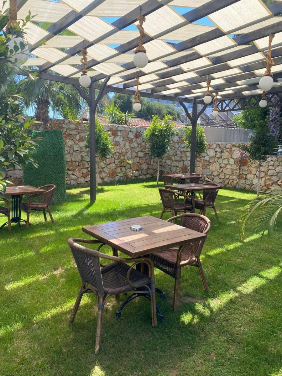 Alessia Hotel & Spa Side Exterior photo